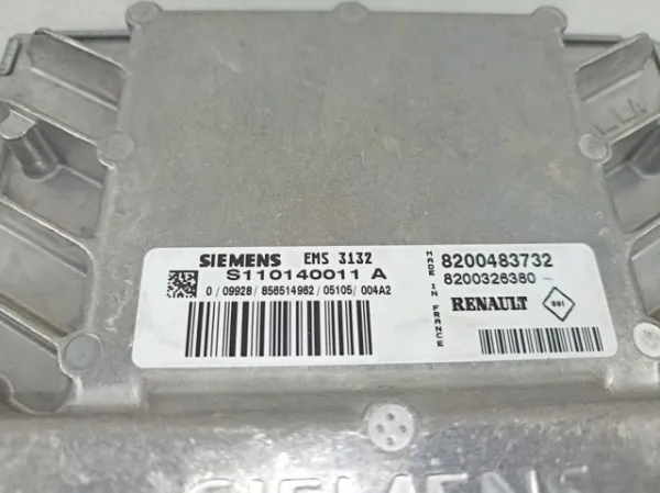 ECU 8200483732 Renault (RVI)
