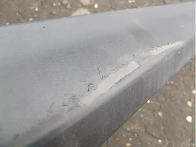 Moldura inferior de la puerta trasera izquierda HYUNDAI 87731J7CA0