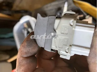 Boton Bloqueo Para Puerta RENAULT 8200315027