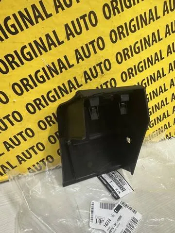 Extensión de aleta delantera izquierda KB7W51W80B Mazda