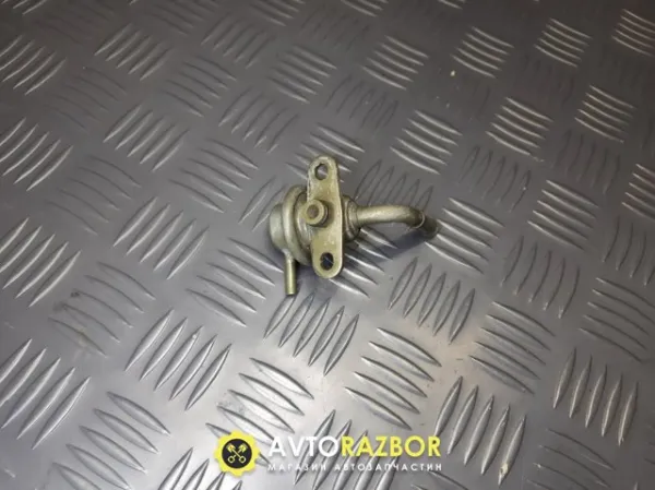 Regulador de presión de combustible Mazda 626 IV