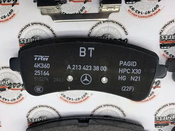 Pastillas de freno traseras A0004203304 Mercedes