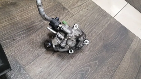 Bomba inyectora G4D39B395AA Jaguar