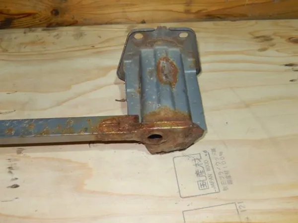 Refuerzo parachoques trasero 57711YC0109P Subaru