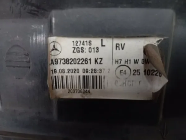 Faro izquierdo A9738202261 Mercedes