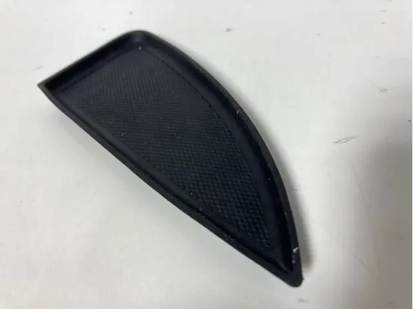Guarnecido interior de puerta delantera izquierda KA0G68454 Mazda