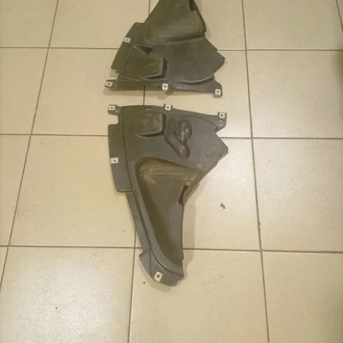 Protector contra salpicaduras del paso de rueda delantero 7260739 BMW