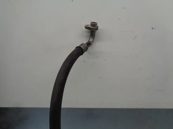 Manguera de aire acondicionado, del evaporador trasero al compresor 9684368380 Peugeot/Citroen