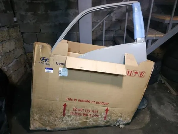 Puerta delantera izquierda Hyundai H100 