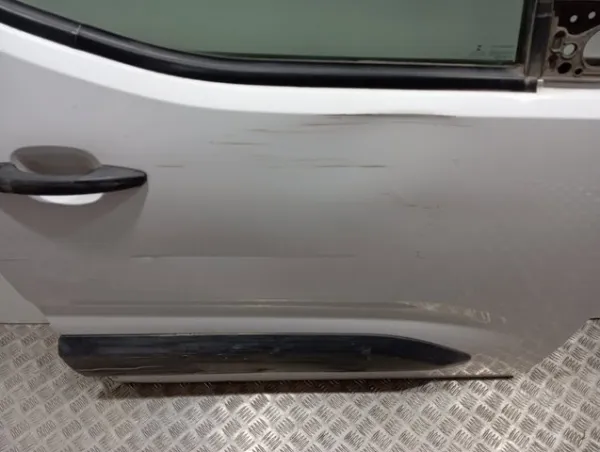 Puerta delantera derecha 9820423180 Peugeot/Citroen
