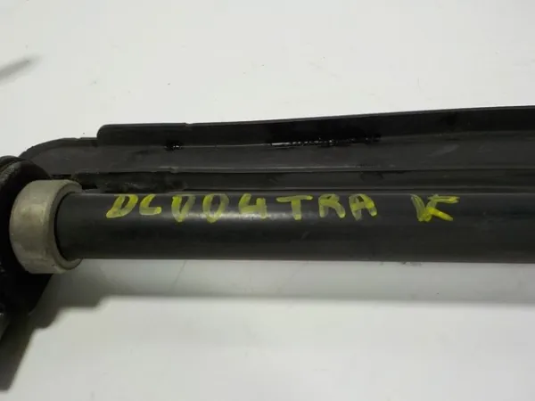 Estabilizador trasero Toyota Auris UKP