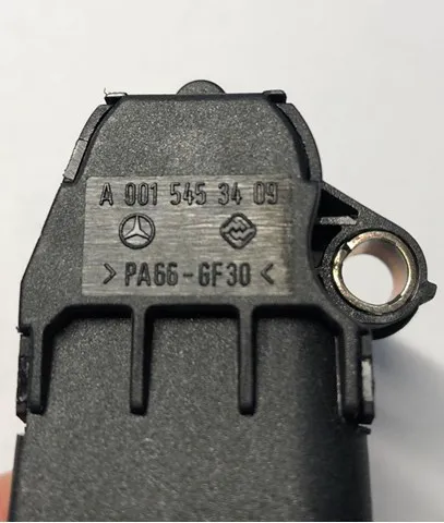 Sensor de marcha atrás A0015453409 Mercedes