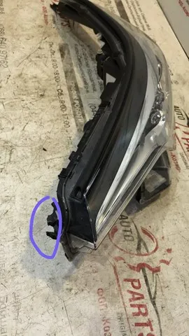 Faro izquierdo 81170F4031 Toyota