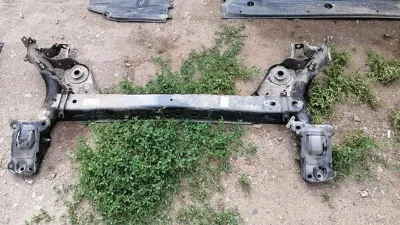 Subchasis trasero soporte motor VAG 5Q0501049BJ