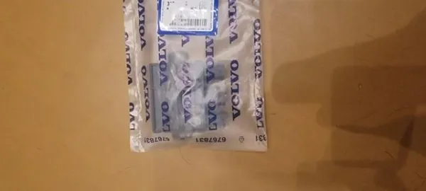 Módulo de control de apertura de la tapa del maletero 32137251 Volvo