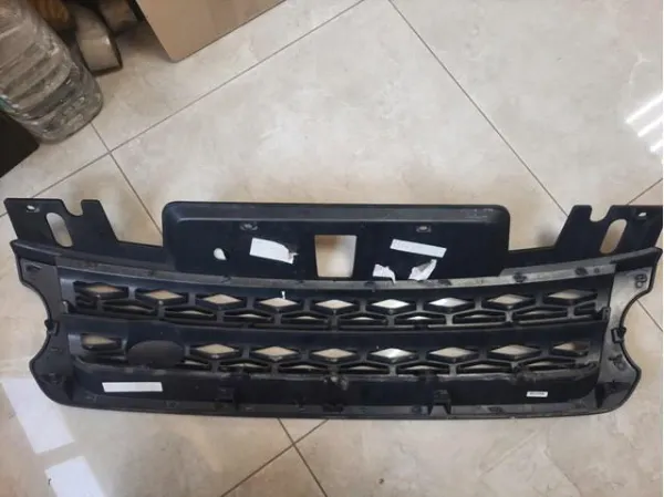 Parrilla LR054766 Land Rover