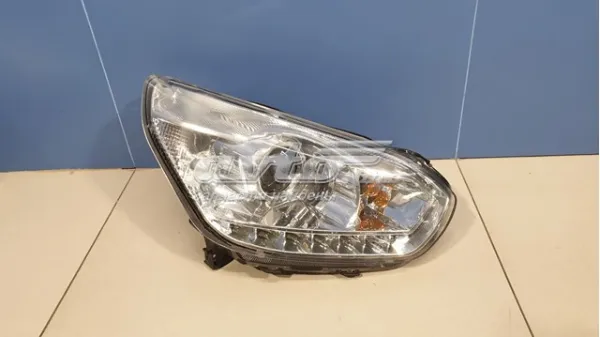 Faro derecho T113772020AF Chery