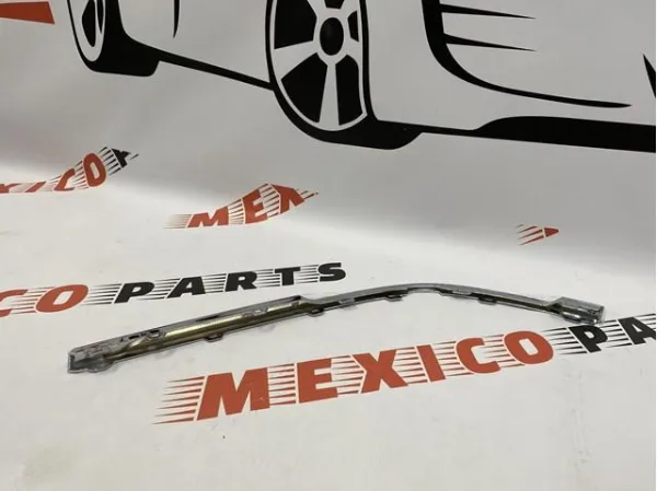 Moldura de parachoques trasero izquierdo 3CN8538412ZZ VAG