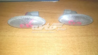 Luz intermitente guardabarros TOYOTA 8173012240