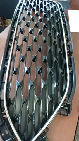 Parrilla Ford Escape III