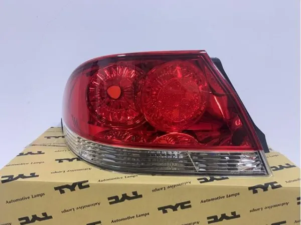 Piloto trasero izquierdo 11A660012B TYC