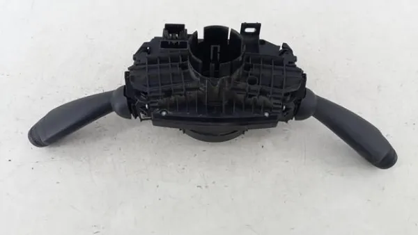 Conmutador columna dirección Volvo XC40 536