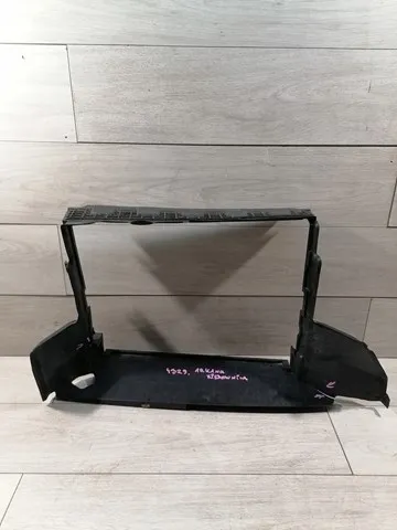 Deflector de aire del radiador 214995476R Renault (RVI)
