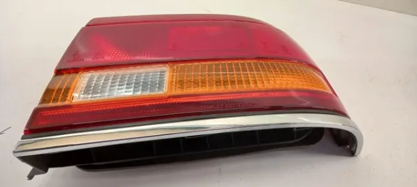 Piloto trasero derecho Mazda 626 III