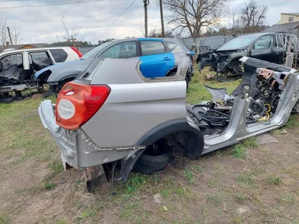 Umbral de puerta, derecha Chevrolet Captiva I