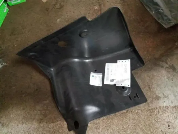 Protección motor / empotramiento 5212627 General Motors