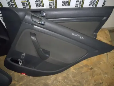 Guarnecido interior de puerta trasera derecha VAG 1K6867212