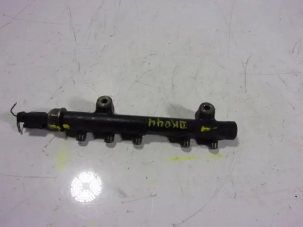 Rampa de combustible 28497Z01 Ford