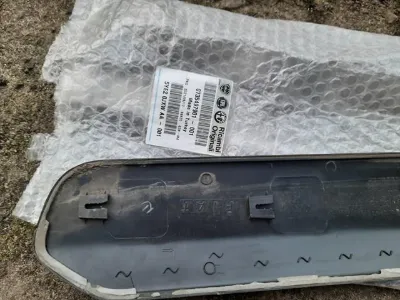 Moldura de puerta trasera derecha FIAT 735497901