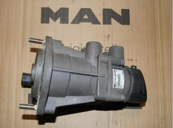 Válvula de freno bajo pedal (camión) 81521306298 MAN