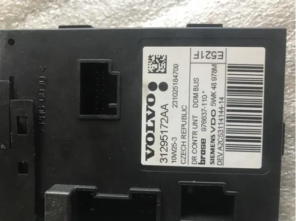 30737675 Volvo