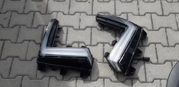 Luz diurna derecha 9830951880 Peugeot/Citroen