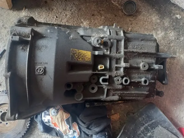  1065401011 BMW