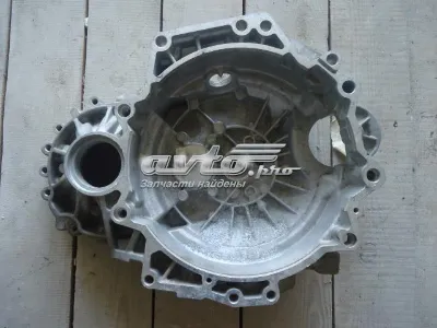 Cárter de embrague VAG 02K301107K