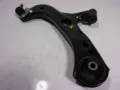 Brazo inferior izquierdo de la suspensión delantera Toyota Corolla E21