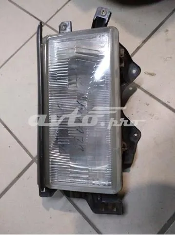 Faro izquierdo Nissan Sunny I