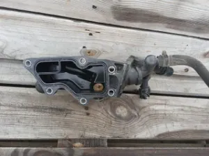 Caja de termostato 110608635R NISSAN