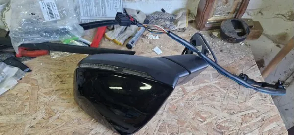 Carcasa interior del espejo retrovisor izquierdo 4M1857409E9B9 VAG