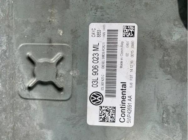 ECU 03L906023ML VAG