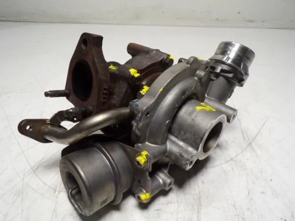 1441100Q3G Nissan/Infiniti Turbo para motor