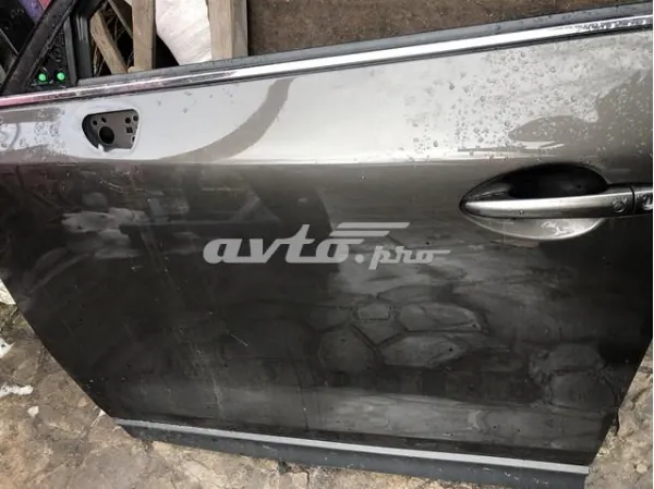 Puerta delantera izquierda KBY05902XD Mazda