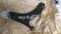 Brazo inferior izquierdo de la suspensión delantera Subaru Forester S14, SK