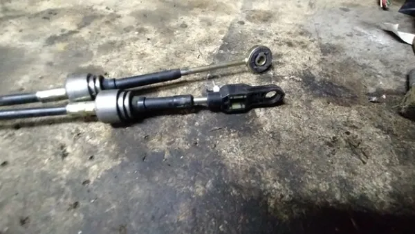  Cables de caja de cambios Nissan X-Trail 