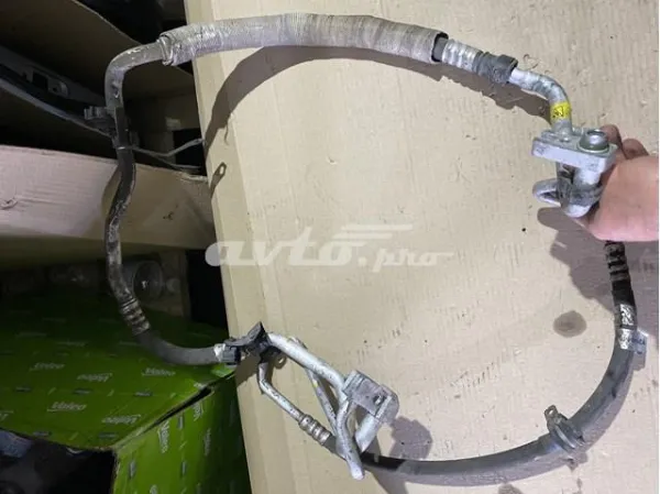 Manguera de aire acondicionado de compresor al condensador 51868881 Fiat/Alfa/Lancia