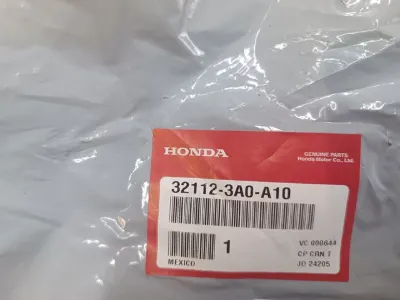 Cable de sensor de aparcamiento del parachoques delantero HONDA 321123A0A10