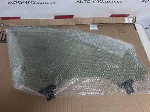 Cristal de puerta delantera derecha 3G0845022B VAG